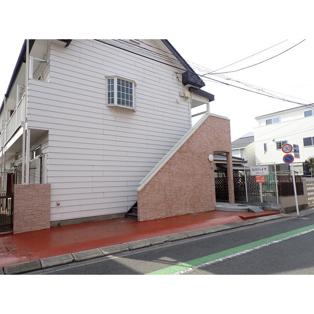 石川ハイツの外観画像