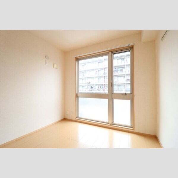 MTアーバンコート205号室 洋室　4.5帖