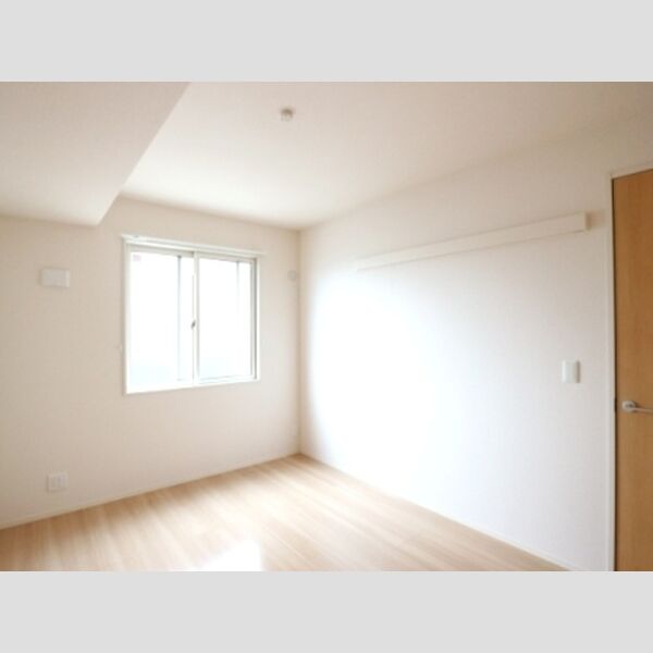 VILLETTA105号室 洋室6帖