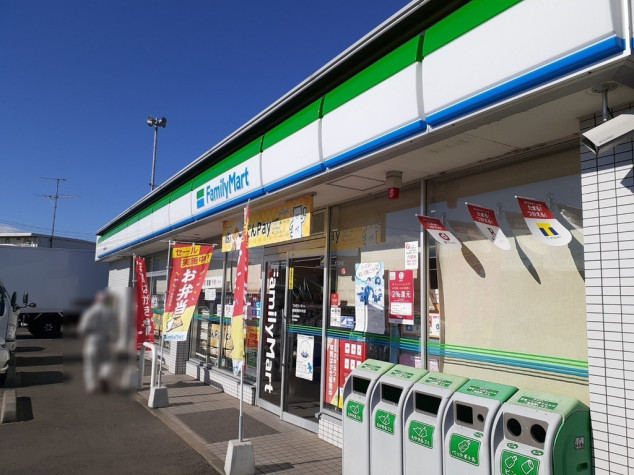 座間戸建て 【コンビニエンスストア】ファミリーマート 座間栗原中央店まで186ｍ