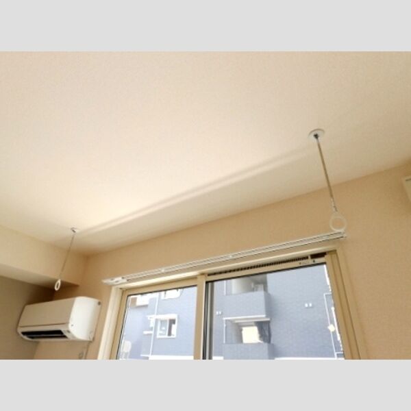 リノアイーナ305号室 室内物干し