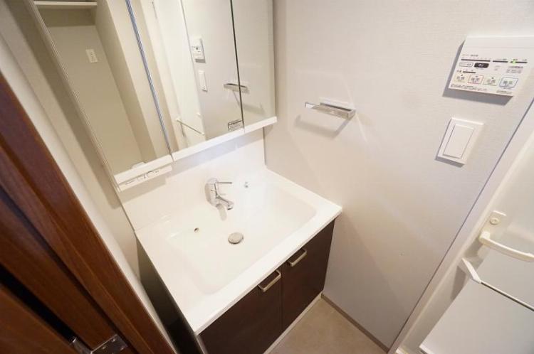 LIMERESIDENCE HIKIFUNE 洗面所