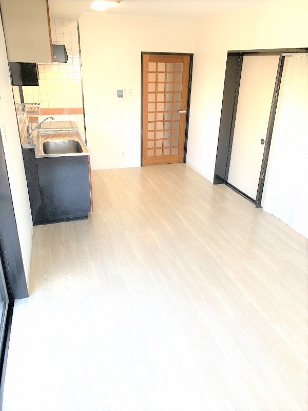 阿部南葛西第１マンション(E-046) キッチン前