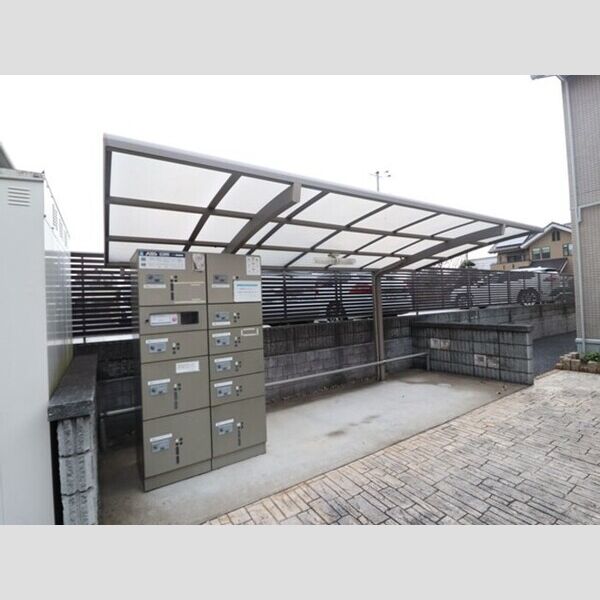 ベルレージュ　D 駐輪場