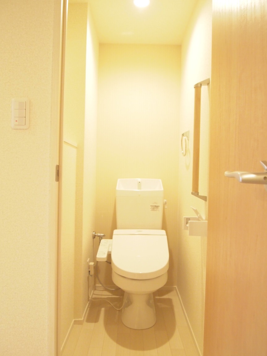 クレイノサンハイム201号室 温水洗浄便座付き