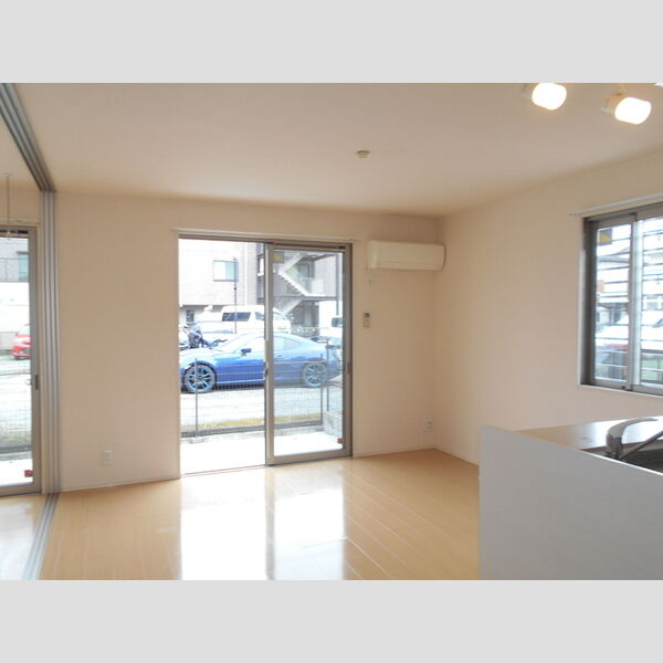 ルミエール(新宿町)　B リビング