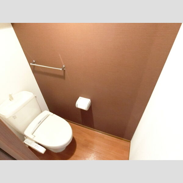 ベルデュール　弐番館 一面アクセント施工でおしゃれ