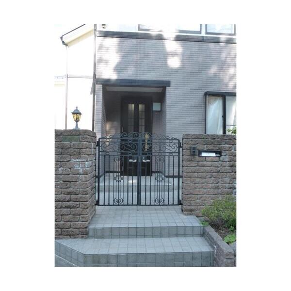 ナルキッソス百合ヶ丘 エントランス