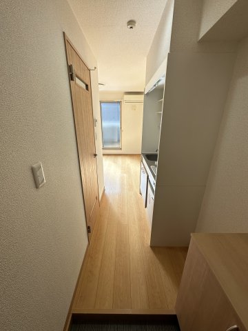 anneau上星川101号室 玄関