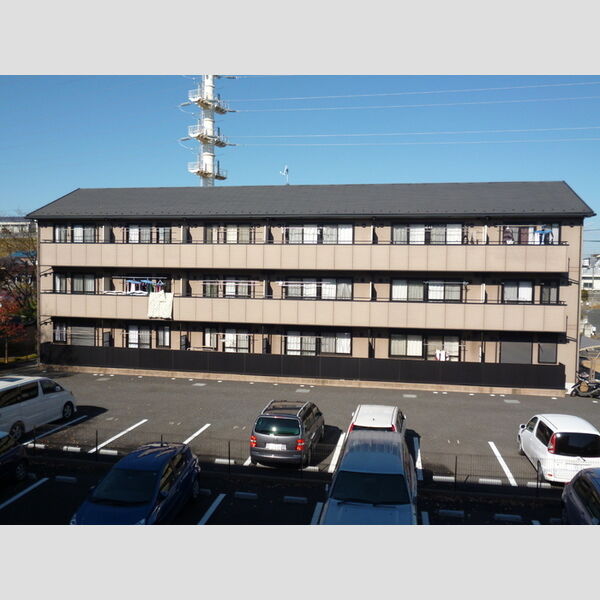 グランドパレス 駐車場