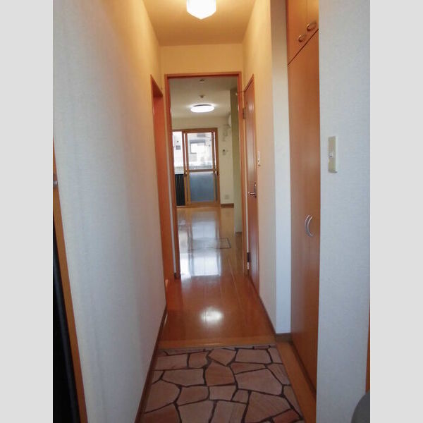 グランドパレス103号室 玄関