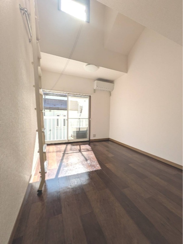 兼六コーポ滝山 リビング