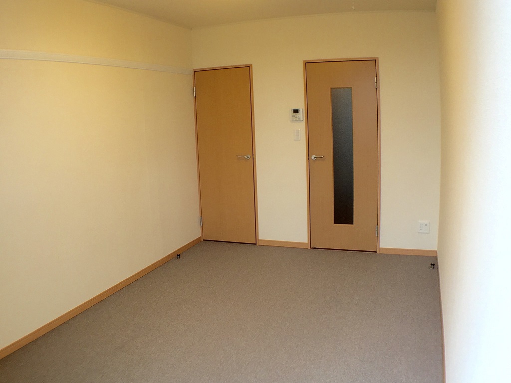 レオパレスシャルダン リビング