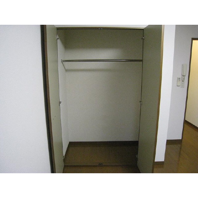 アムール 大平 内観