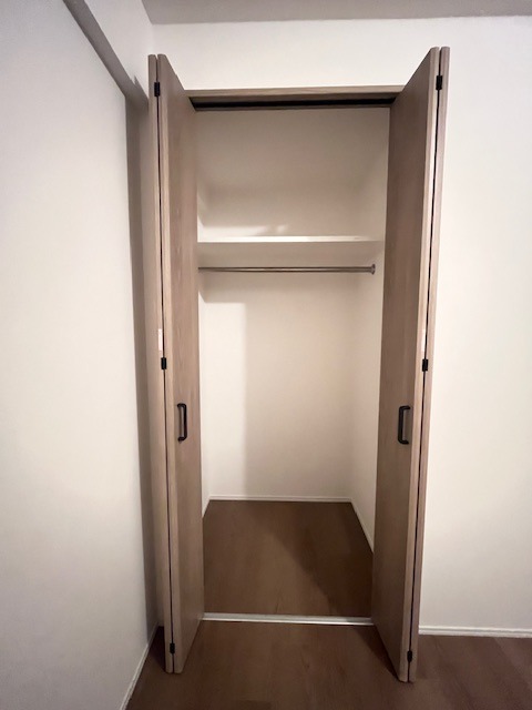 レジディア世田谷弦巻2階 収納