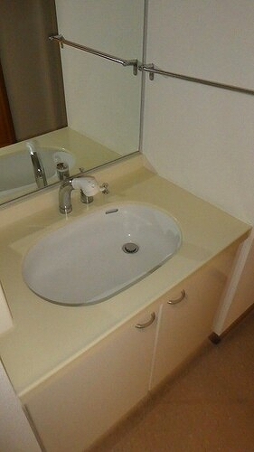 ライオンズステーションプラザ相模大野7階 洗面台　※前回募集時2019年4月の写真