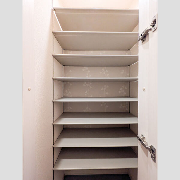 グレイスコート202号室 玄関