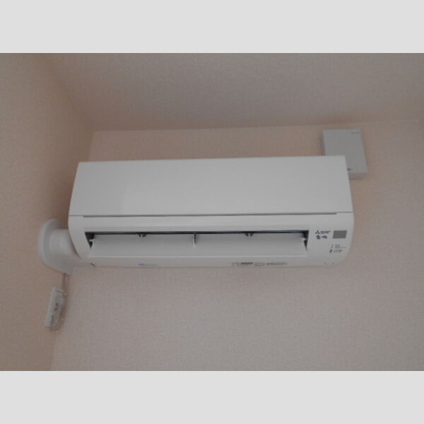 コンフォールドミール北松戸106号室 エアコン