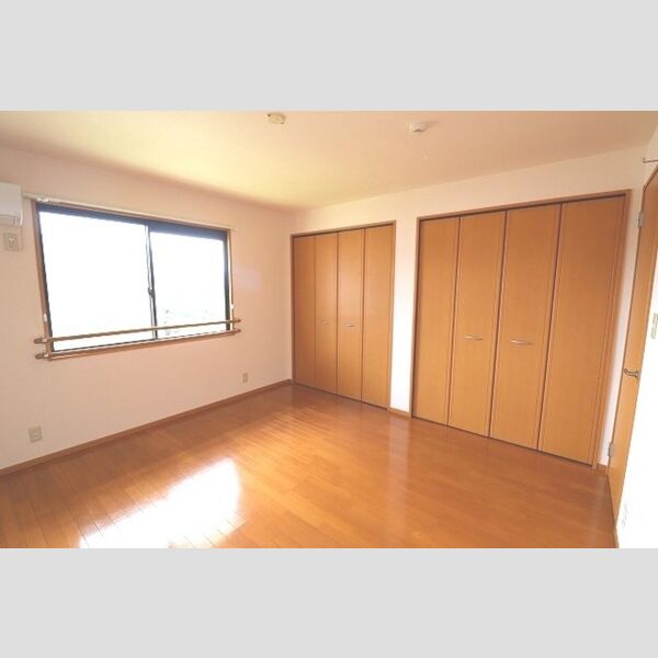 フェルムバレ102号室 二階　洋室8帖