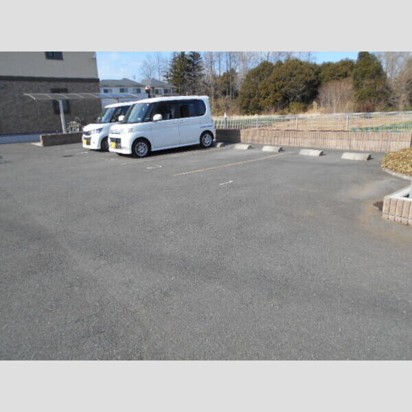 メルベーユ西白井 駐車場