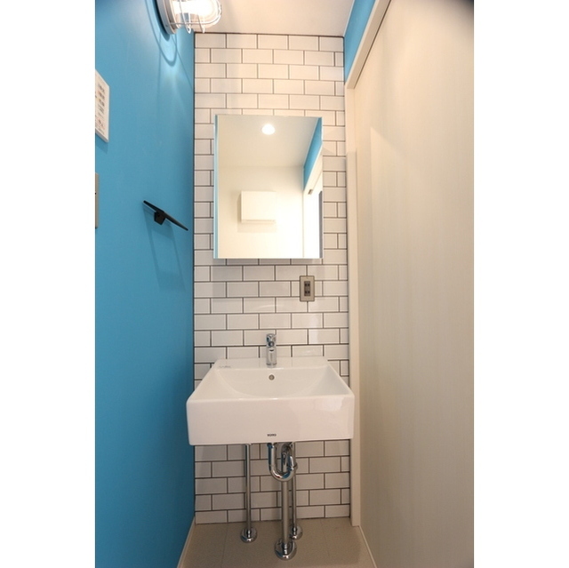 ＬＡＩＤ ＢＡＣＫ ＴＥＲＲＡＣＥ 内観