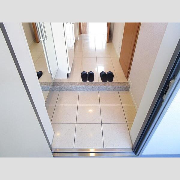 Bris登戸901号室 リビング