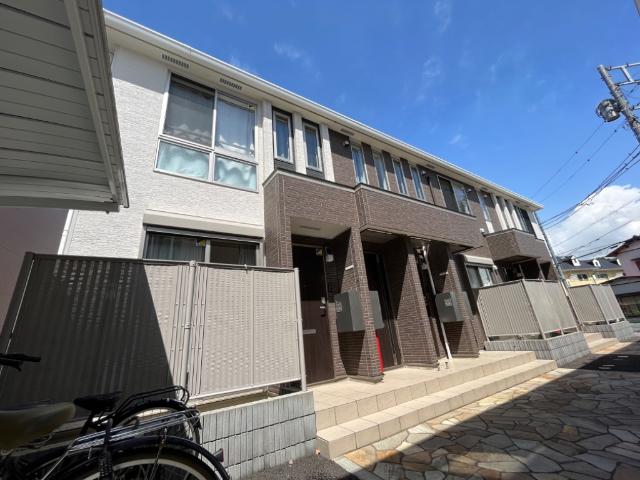 メゾン・ド・ルナ 外観写真（昼）