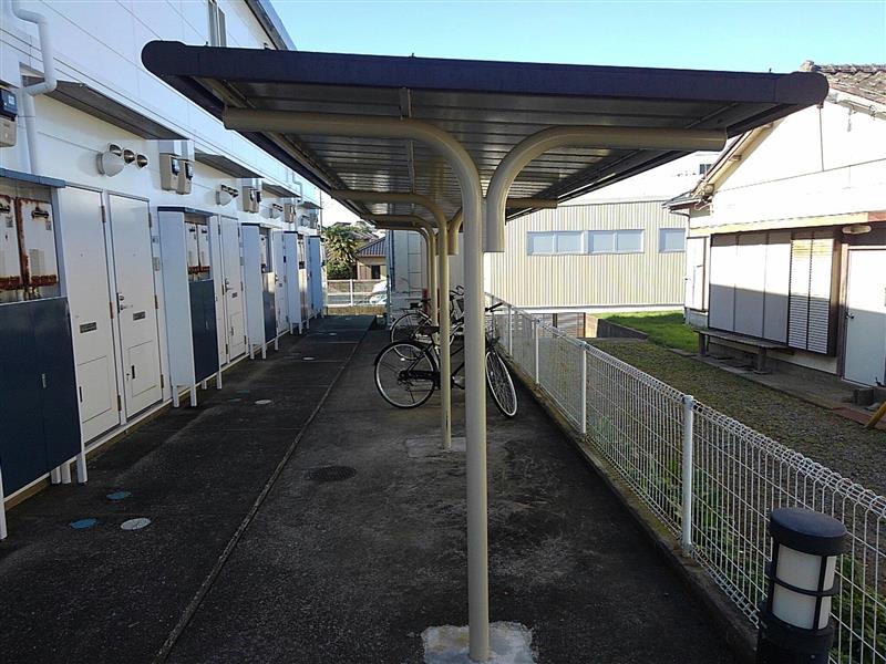 レオパレスプリマベーラ104号室 駐輪場完備