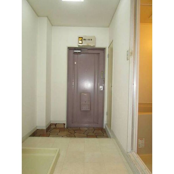 サンホワイト富士見 玄関