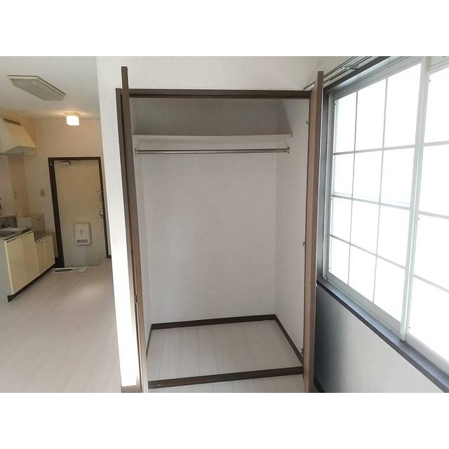 キャプテンズパレス101号室 内観