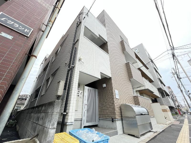 ＲＯＢＯＴ　ＨＯＵＳＥ　蕨3階 外観