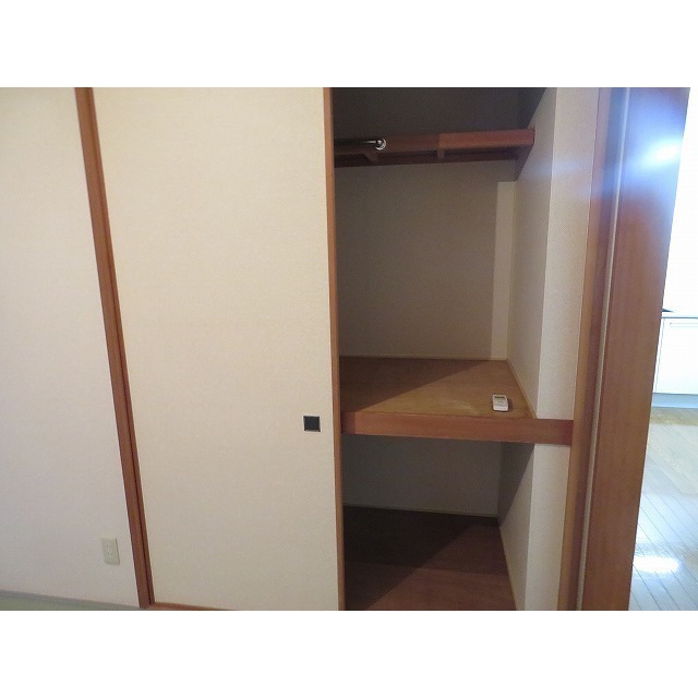 ガーデンコート0102号室 内観