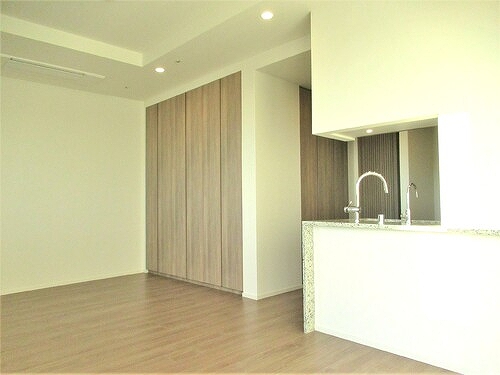 ブランズ渋谷桜丘19階 リビング・ダイニング・キッチン約16.1畳