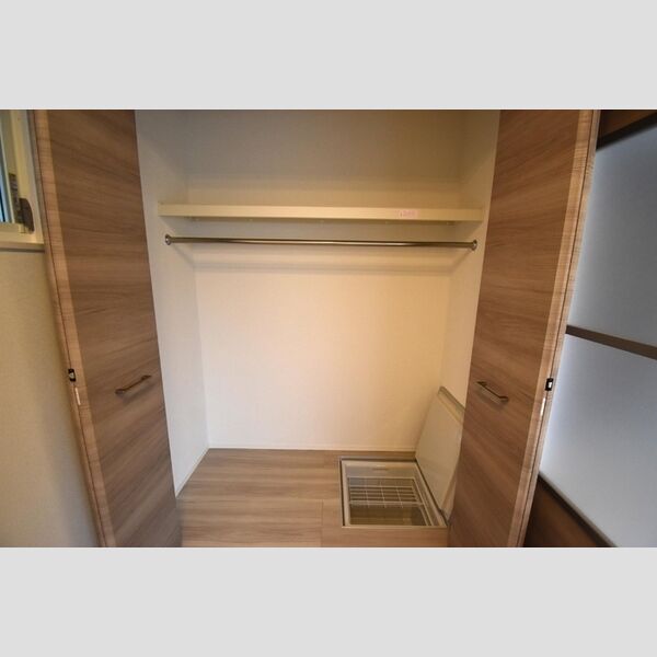 Dスクエア乞田 クローゼット&床下収納