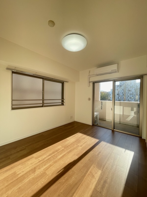 ヴィア・シテラ赤坂8階 リビング