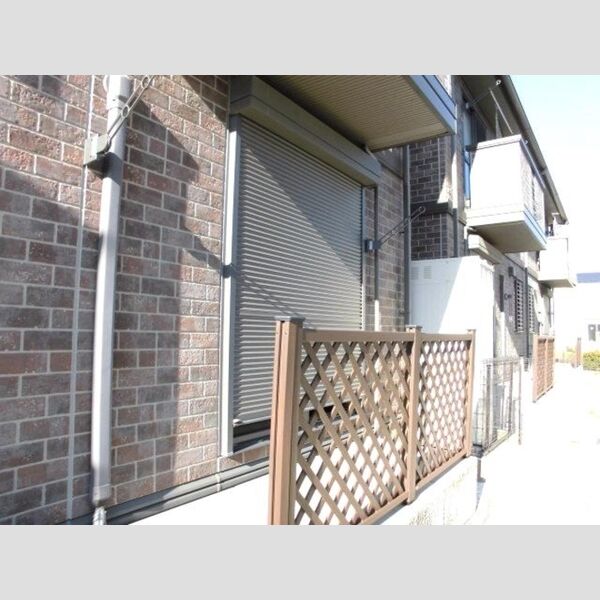 ペアレ　Ⅰ/ⅡⅠ101号室 シャッター雨戸