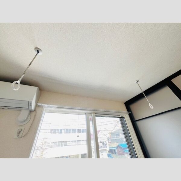 クローネ湘南205号室 室内物干し