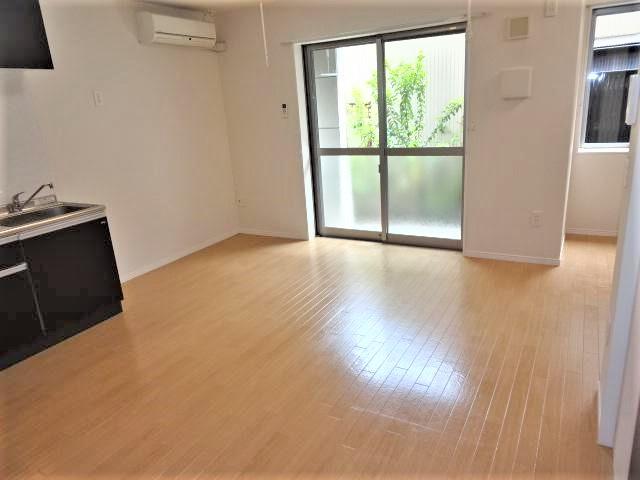 ブリーズパレス101号室 洋室