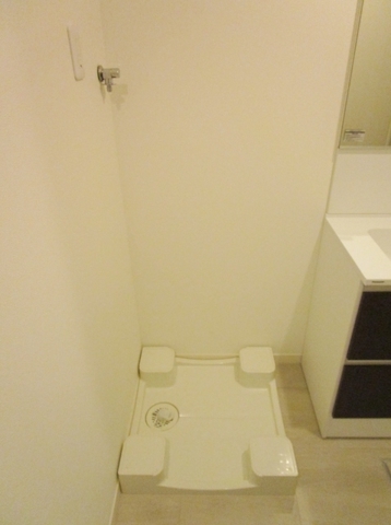 Ｌｉｂｅｒｔｅ小机1階 洗濯機置場