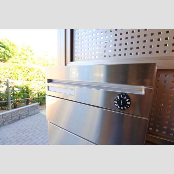 Niji-cort201号室 ポスト