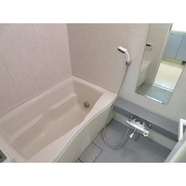 ユニロイヤル九段南0401号室 バス