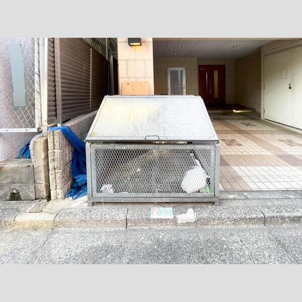 セントハイランド大塚301号室 ゴミストッカー
