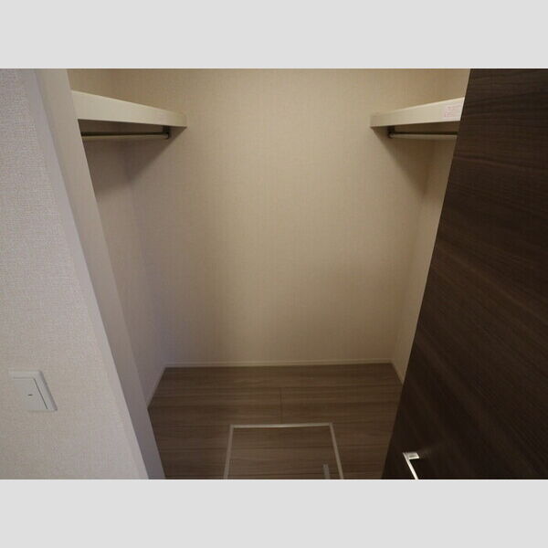 Free106号室 収納