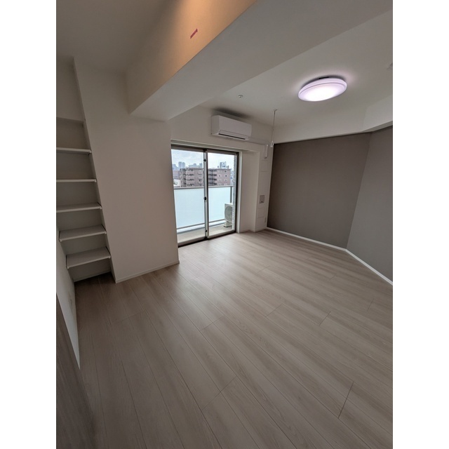 プレール・ドゥーク横濱子安708号室 ※各階色合いが異なります