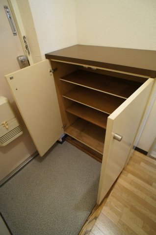 カーサ八千代 収納