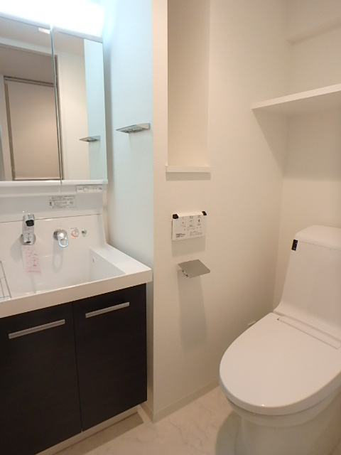 セレニティコート虎ノ門7階 ◆独立洗面台付き・シャワートイレ◆