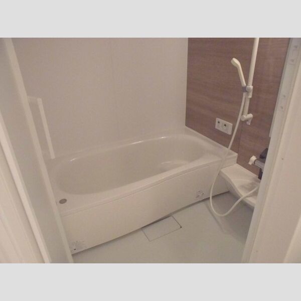 マリアエレナ303号室 ■約1坪タイプのバスルームです■