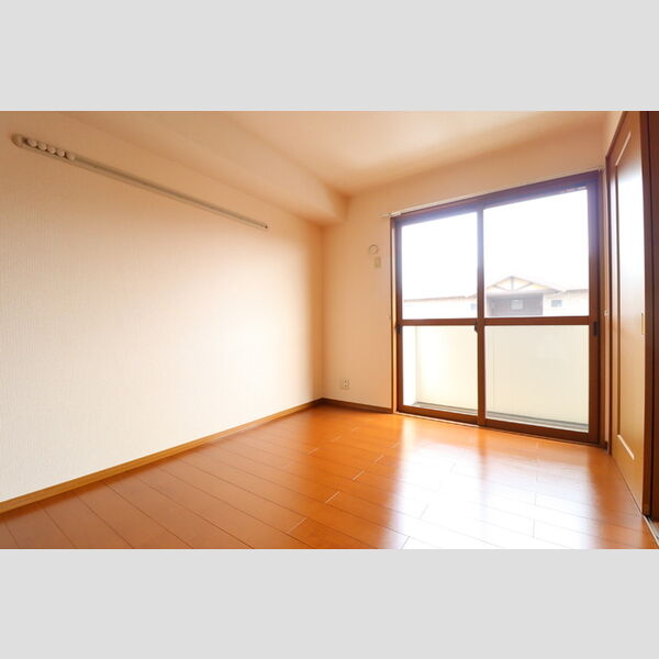 カームヒルズ　D202号室 南側洋室