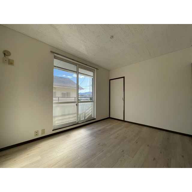 プリマヴェイラＡ205号室 内観