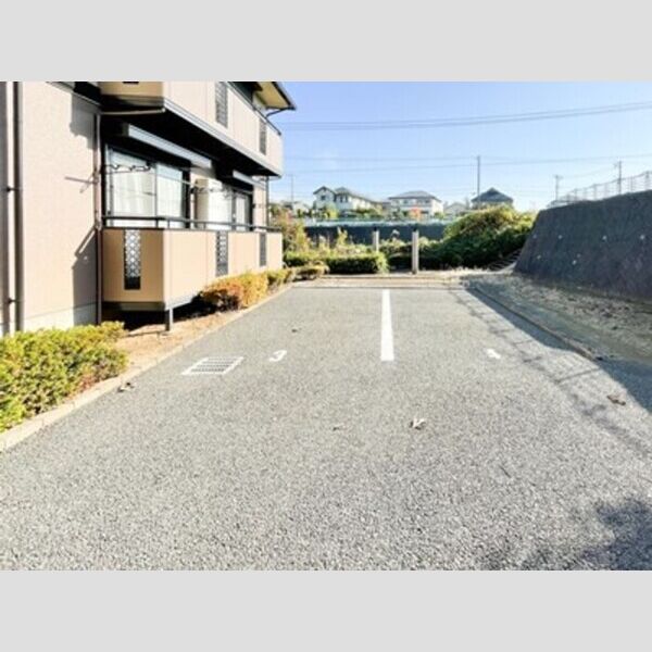 フローラフォンテ　A 駐車場